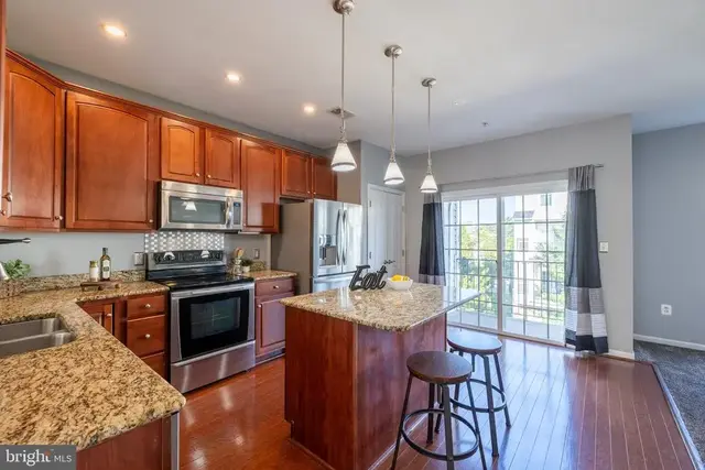 5526 Capital Gateway Dr #406, Suitland