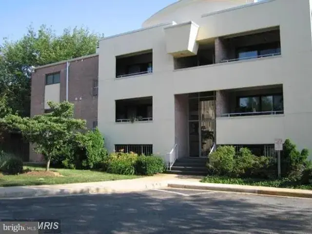 4358 Cherry Hill Rd #301, Arlington
