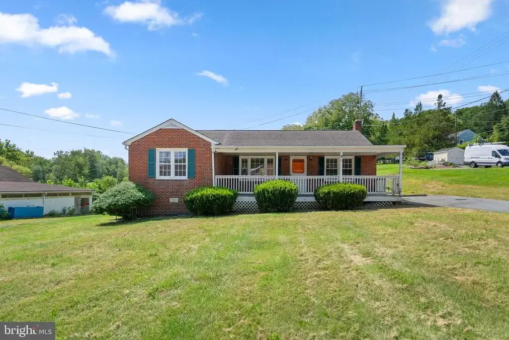 25810 Frederick, CLARKSBURG