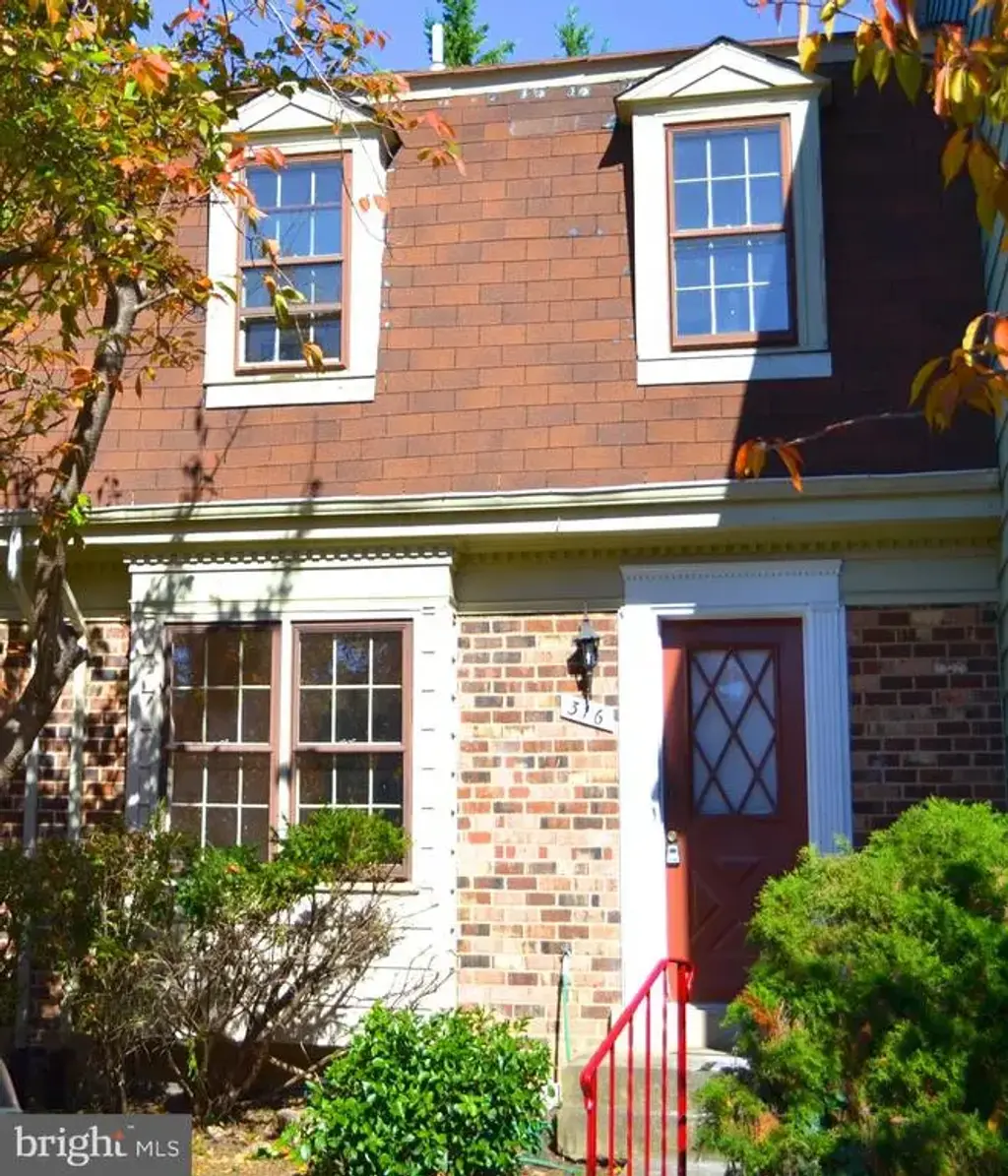 316 Cherry Ct, HERNDON