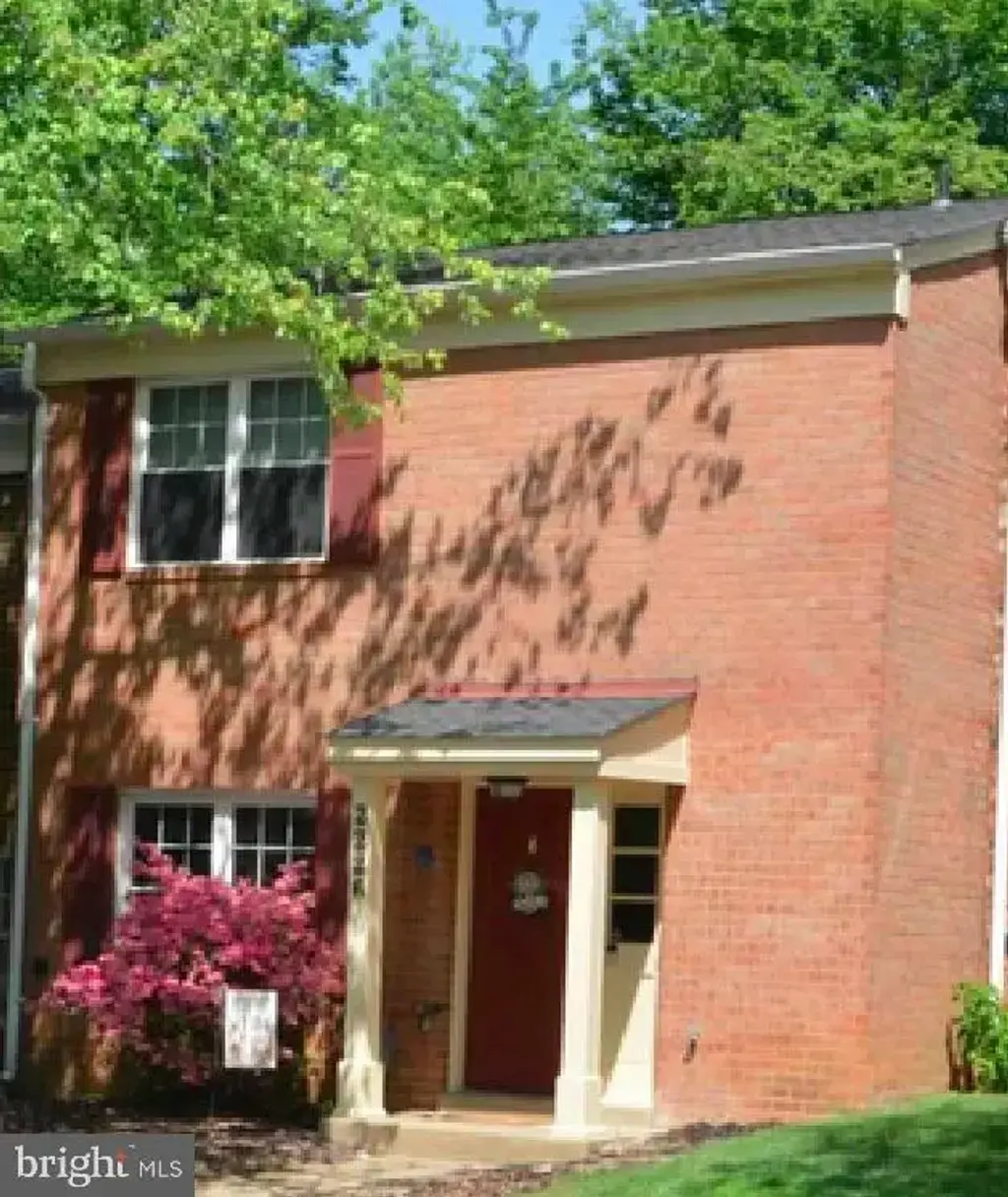 2226 Gunsmith Sq, RESTON