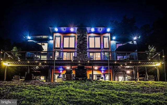 137 Pineview Drive, Front Royal