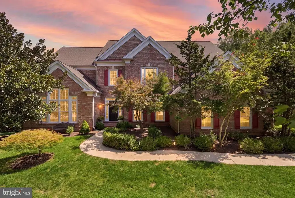 2785 Marshall Lake Dr, OAKTON