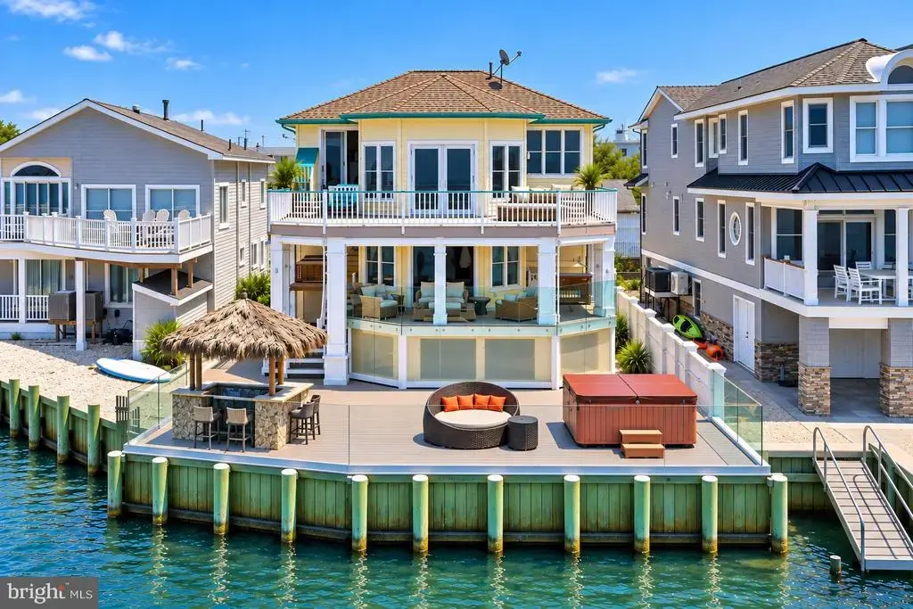 2011 Sunset Ave, SURF CITY