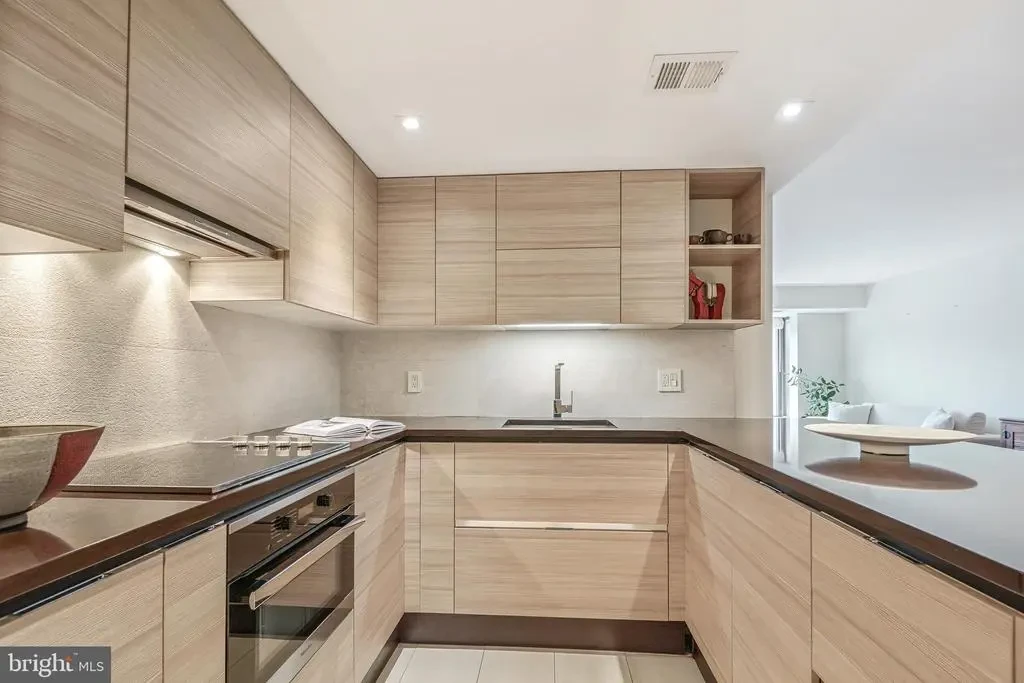 1080 Wisconsin Ave Nw #3002, WASHINGTON