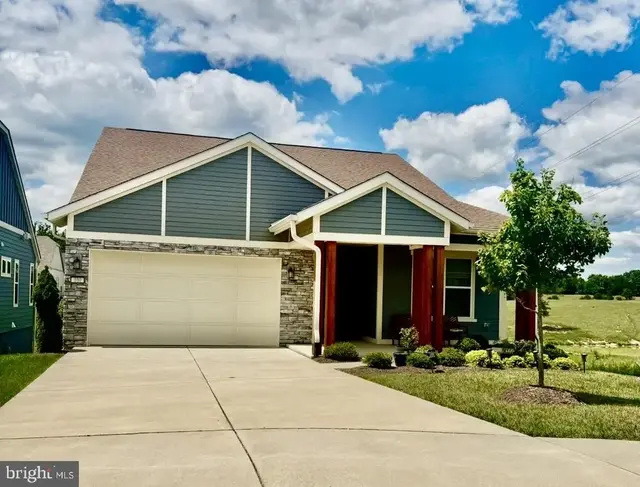 100 Walleye Ct, Lake Frederick