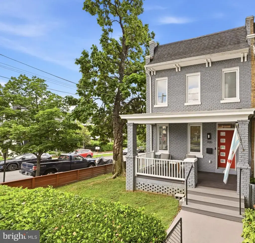 700 Longfellow St Nw, WASHINGTON