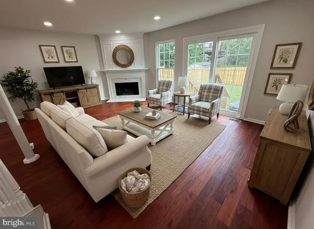 333 Stable View Ter Ne, LEESBURG