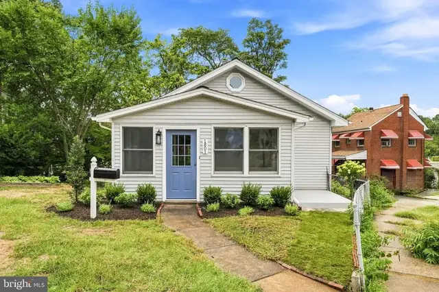 1801 S Glebe Rd, Arlington