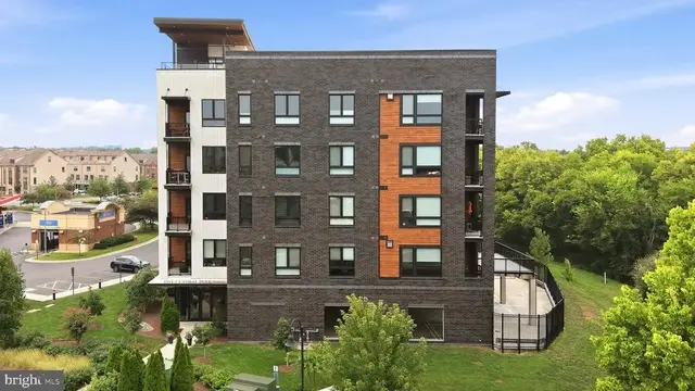 44691 Wellfleet Dr #202, Ashburn