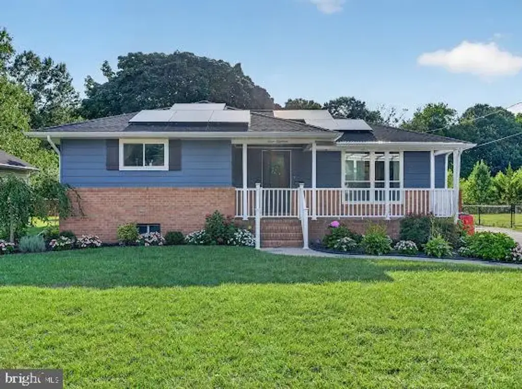 318 S Johnson St, CARNEYS POINT