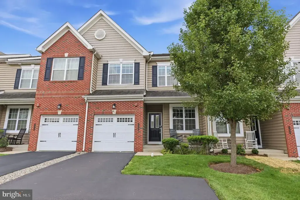 170 Saddlebrook Dr, BENSALEM