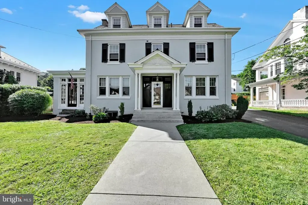 1805 Mahantongo St, POTTSVILLE