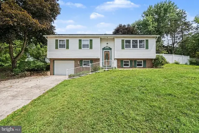 282 Bradley, New Cumberland