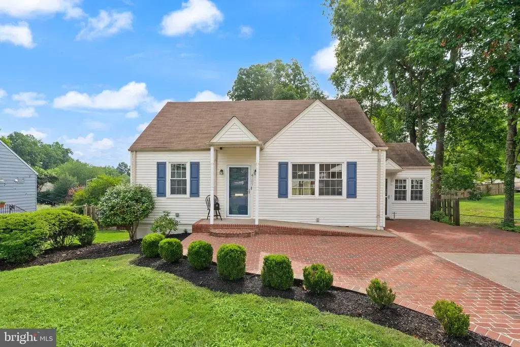 4103 Woodland Dr, FAIRFAX