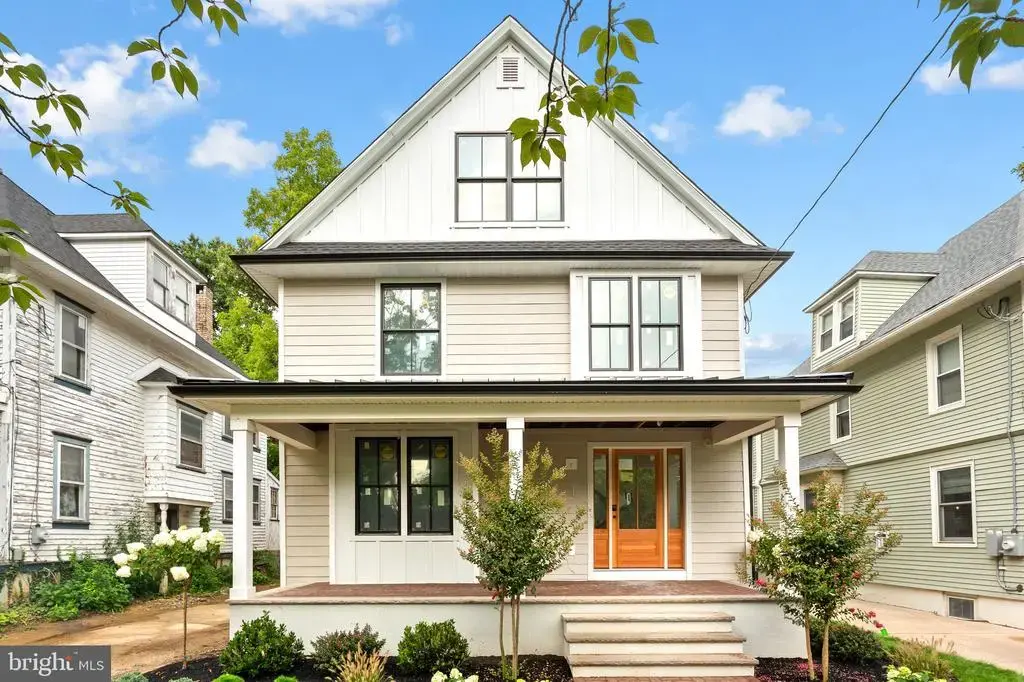 216 Centre St, HADDONFIELD
