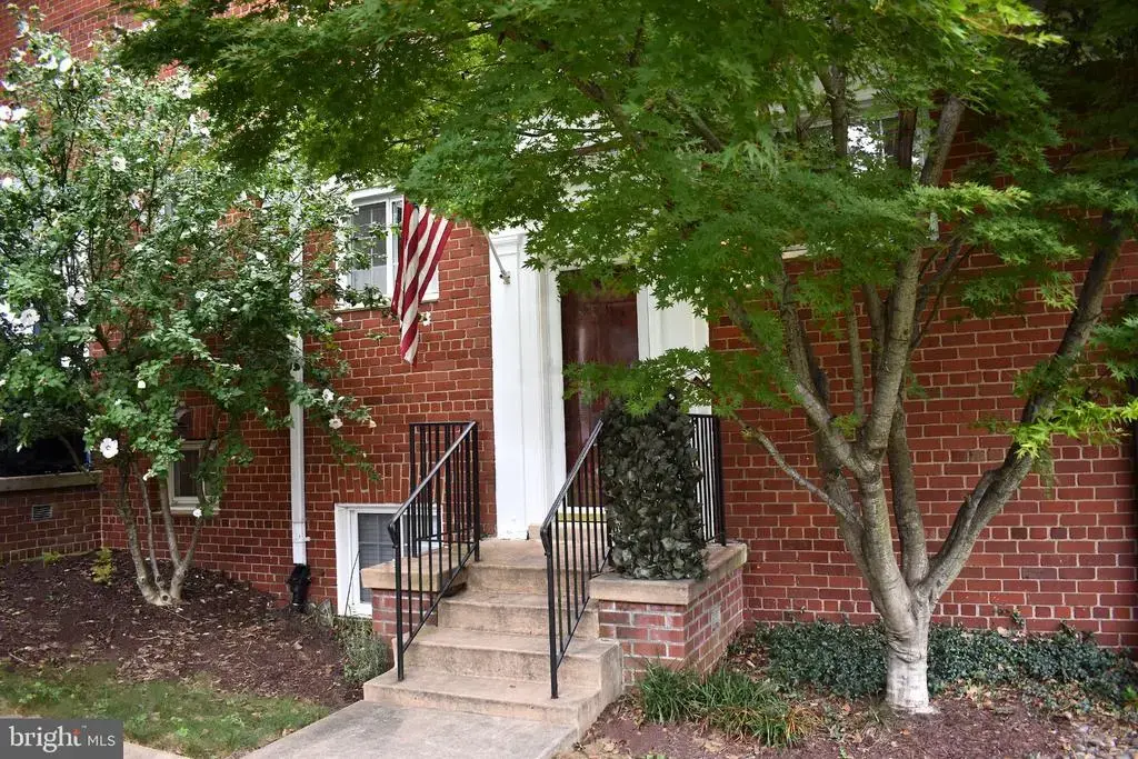 3706 Gunston Rd, ALEXANDRIA