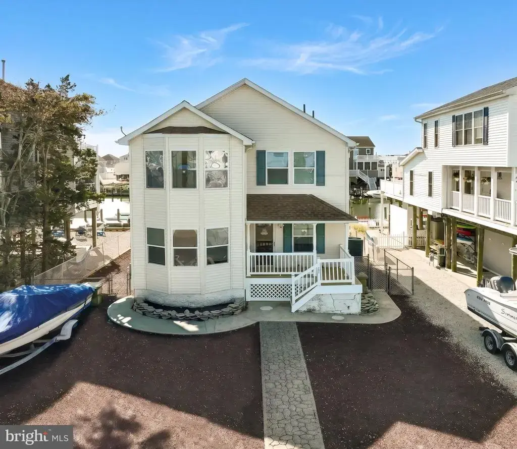 348 Kingfisher Rd, TUCKERTON