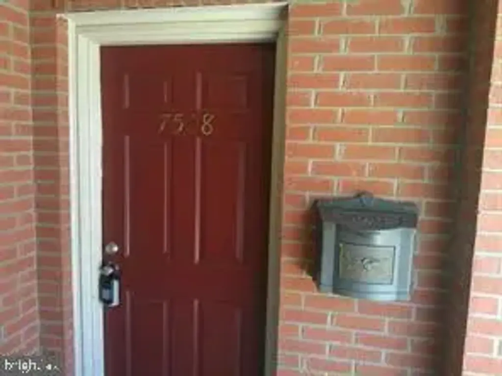 7528 Diplomat Dr #15-1, MANASSAS
