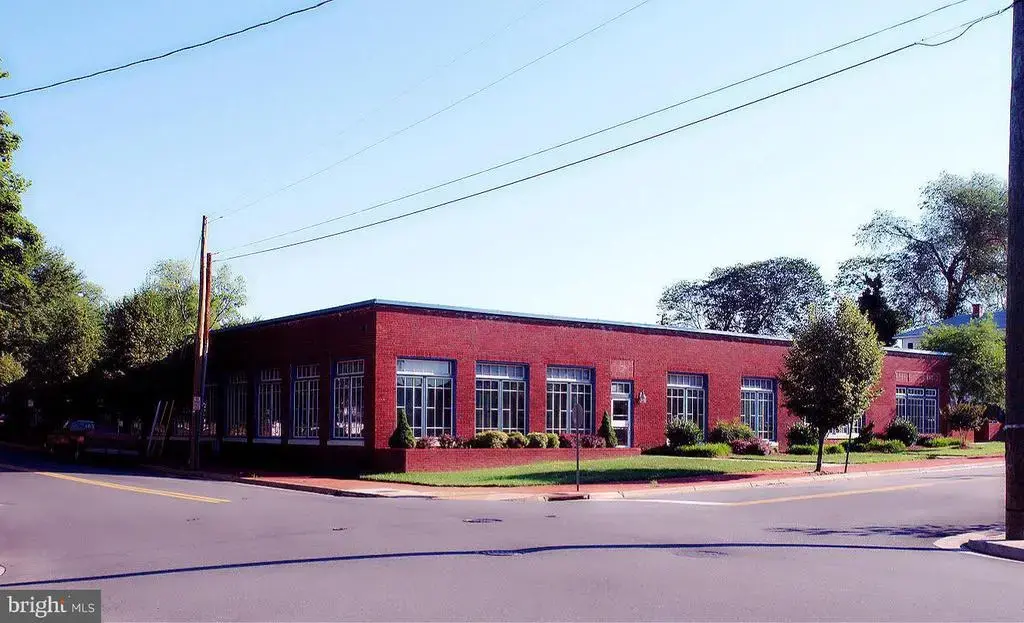 415 Wolfe St #104, FREDERICKSBURG