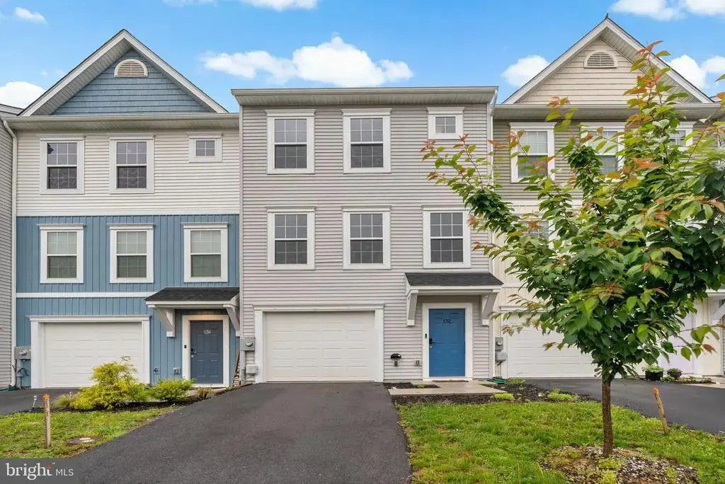 132 Furlong Way, MARTINSBURG