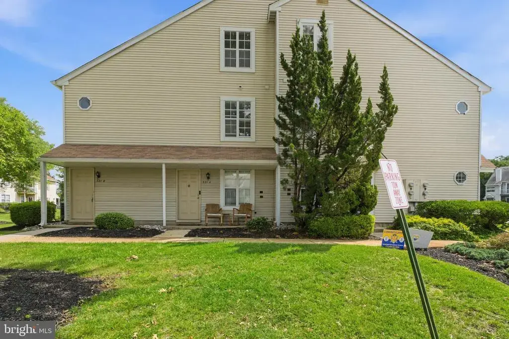 321b Delancey Pl #b, MOUNT LAUREL