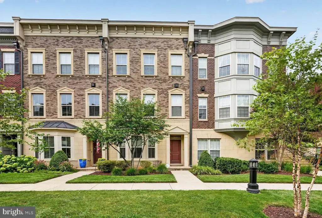 809 Fair Winds Way #294, OXON HILL