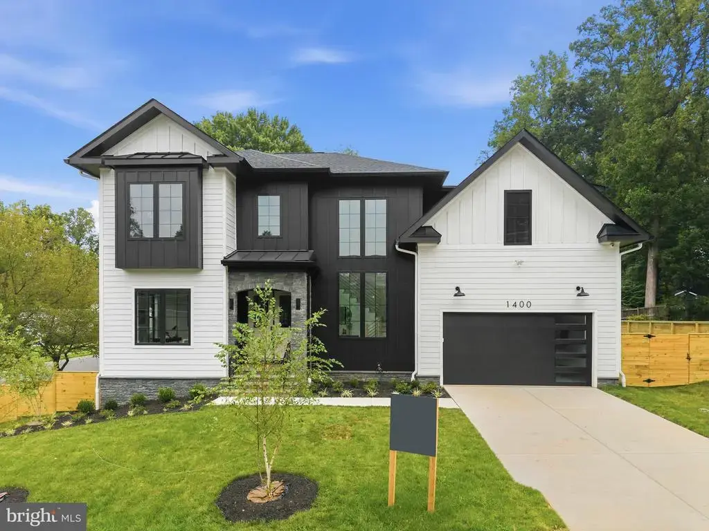 1400 Desale St Sw, VIENNA
