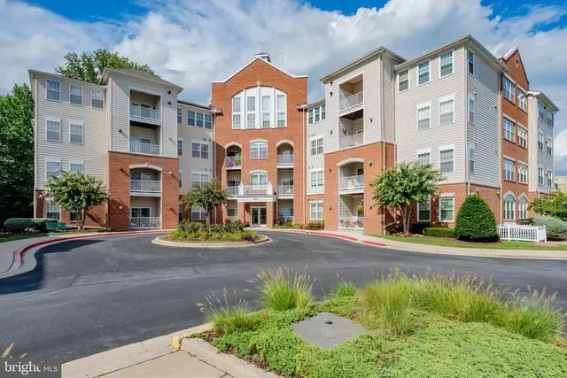 2610 Chapel Lake Dr #312, Gambrills