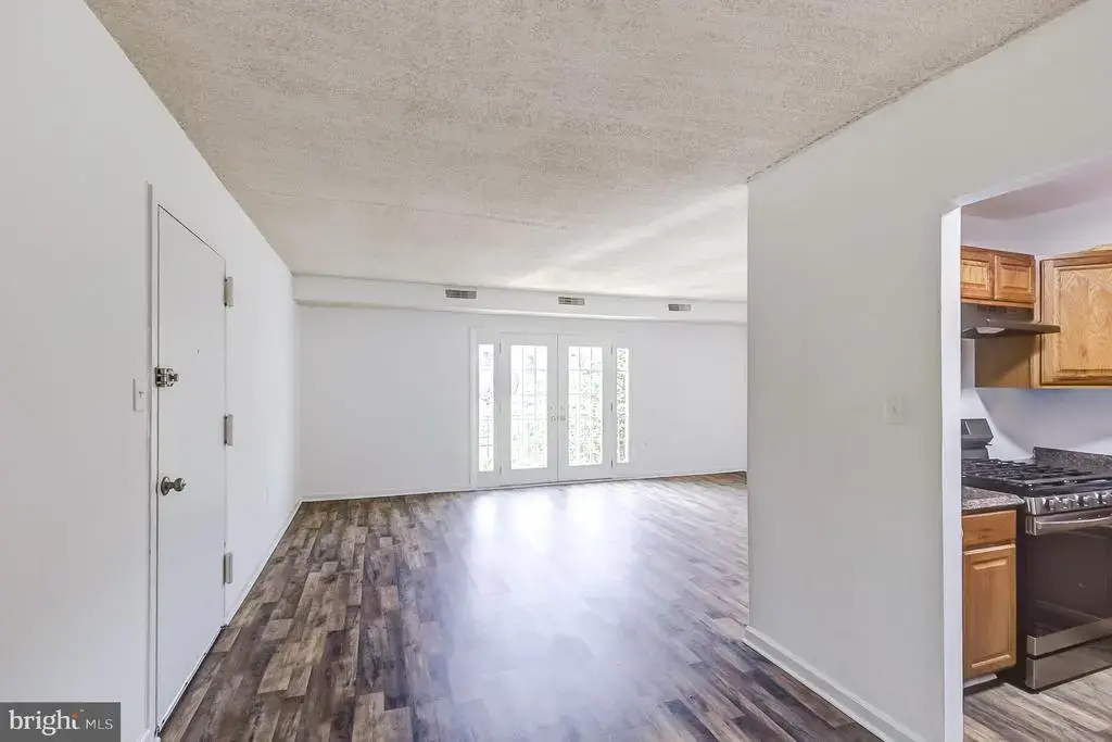 3805 Swann Rd #301, SUITLAND