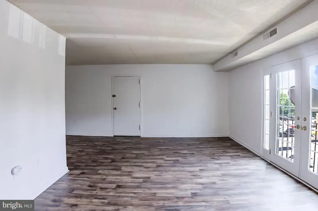 3805 Swann Rd #301, SUITLAND