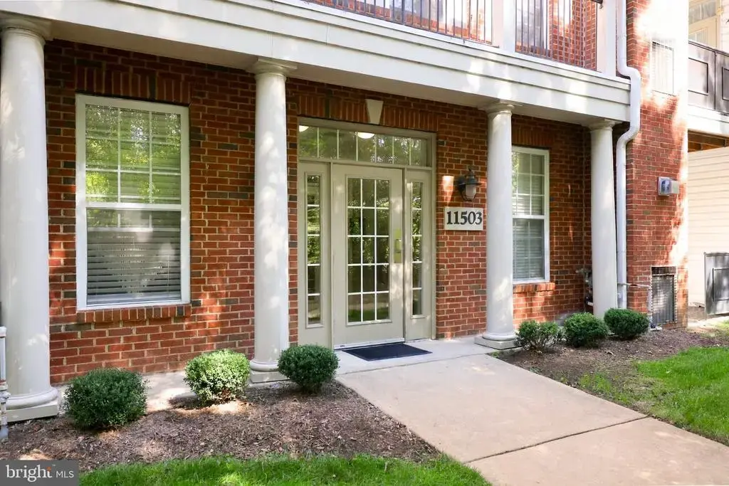 11503 Sperrin Cir #302, FAIRFAX