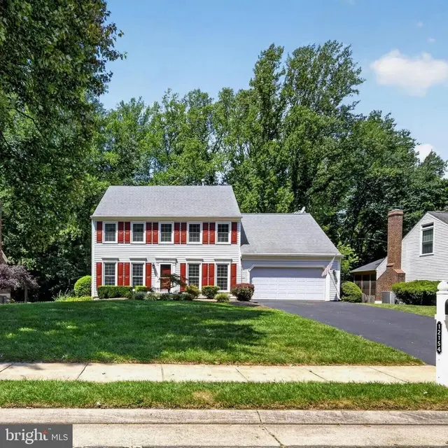 12154 Darnley Rd, Woodbridge