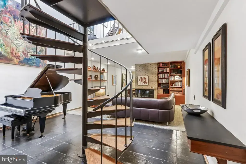 2014 Lombard St, PHILADELPHIA