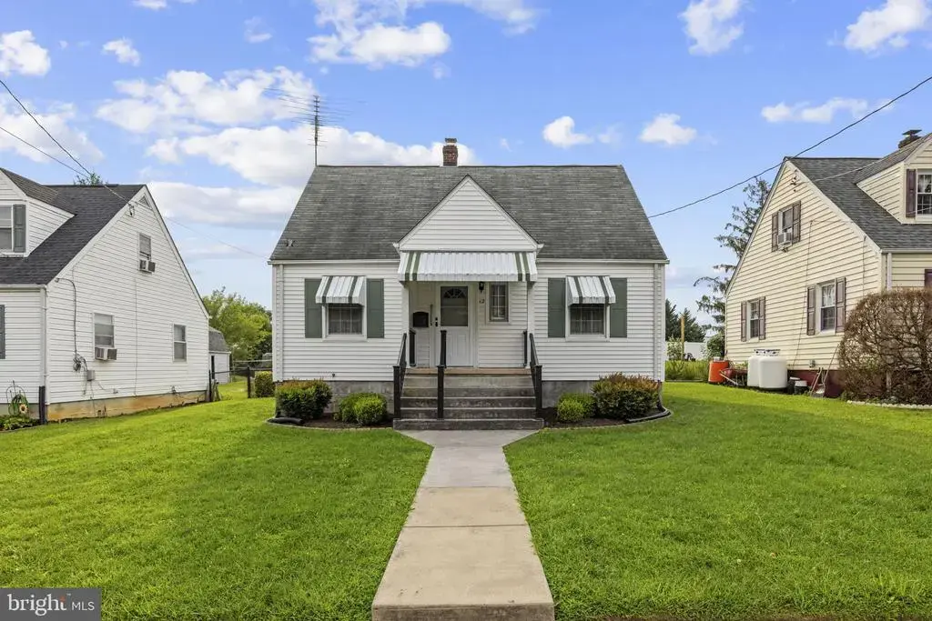 12 N Purcell Ave, WINCHESTER