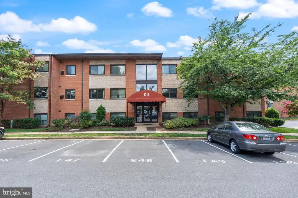 3312 S 28th St #303, ALEXANDRIA