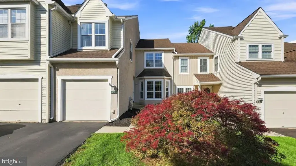 432 Country Club Dr, LANSDALE