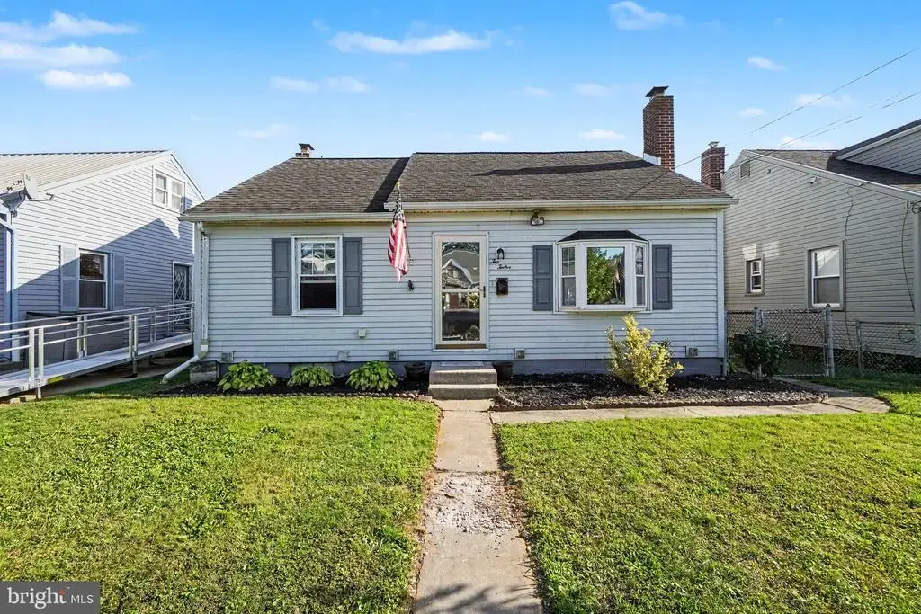 212 Wecaf Rd, NEW HOLLAND