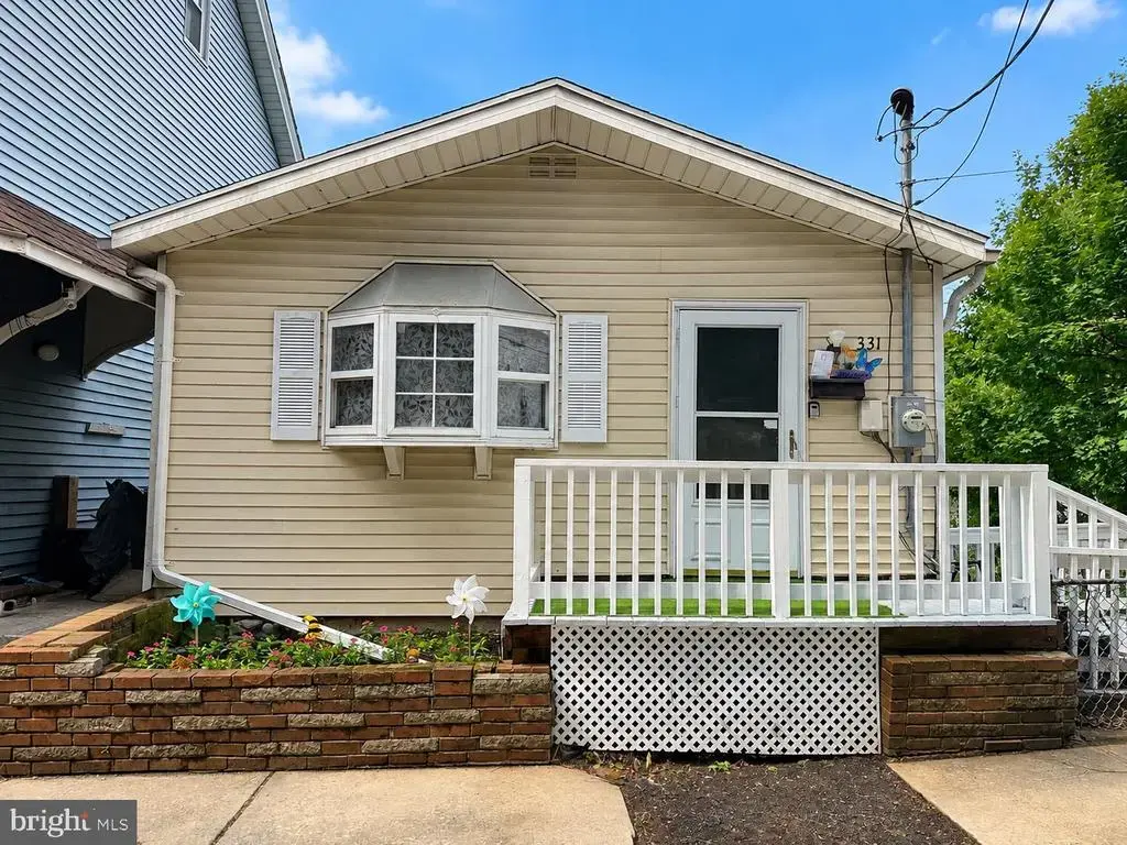 331 W Water St, LANSFORD