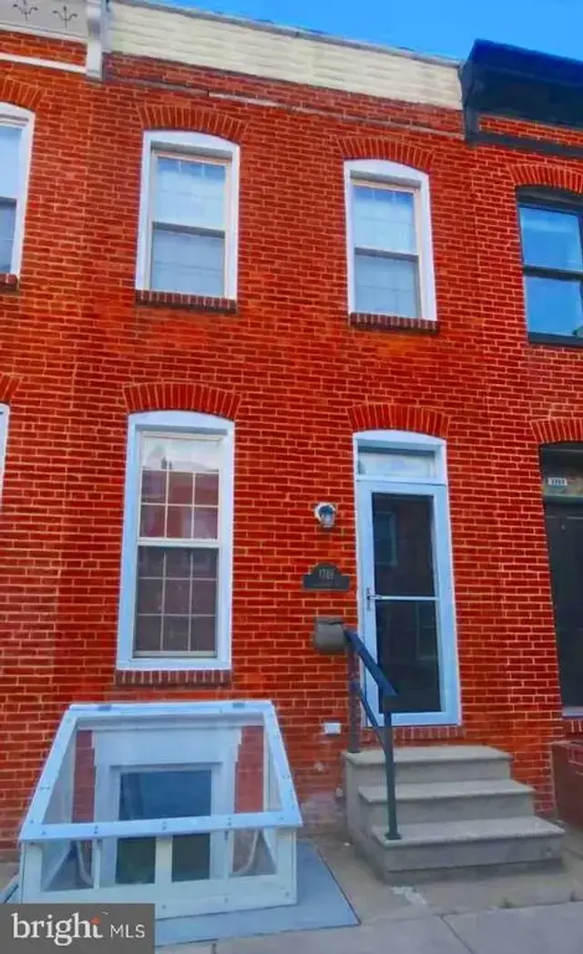 1749 Clarkson St, Baltimore