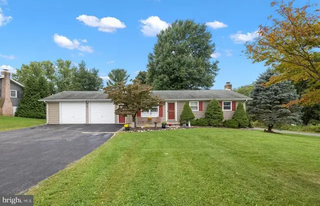 4851 Blue Hill Rd, Glenville