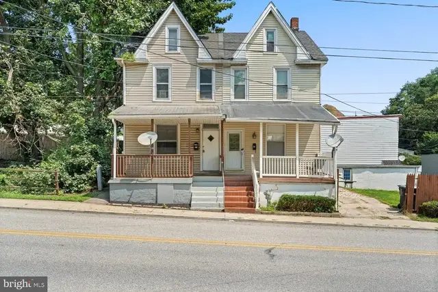 213 N Harrisburg St, Steelton