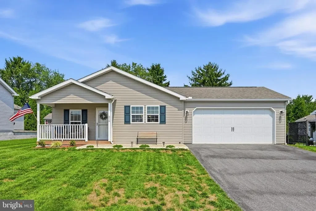 516 Saint Patty Dr, NOTTINGHAM