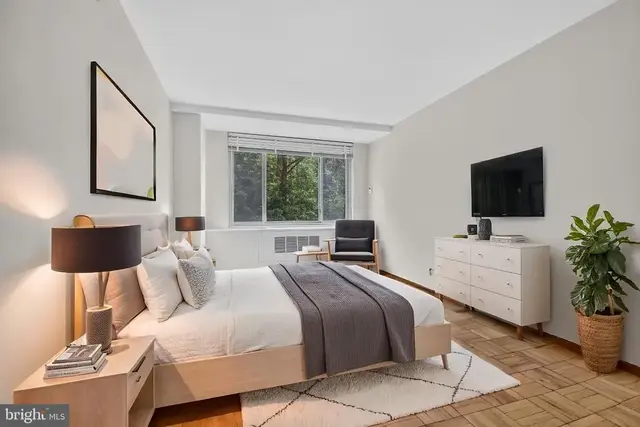 4200 Cathedral Ave Nw #312a, Washington