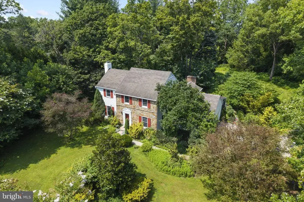 821 Serpentine Dr, WEST CHESTER