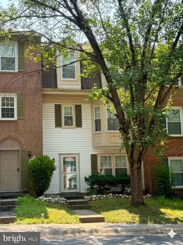 14734 Yearling Ter, Rockville