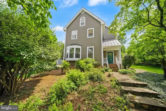 15584 Second St, Waterford
