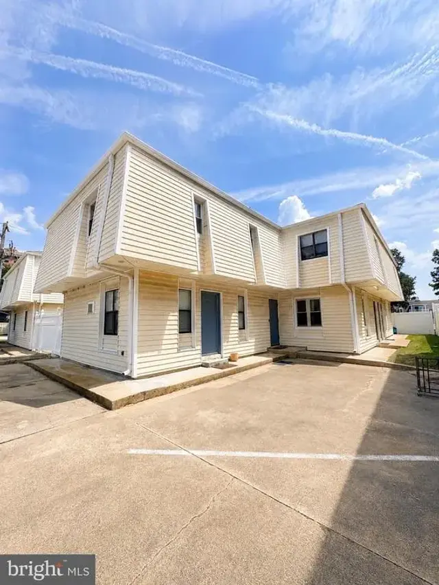 3149 Page Ave #122, Virginia Beach