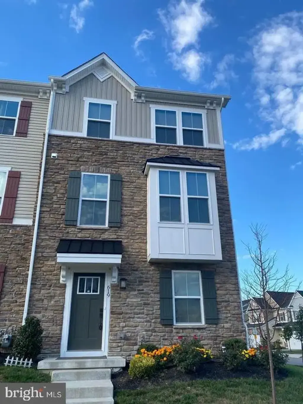 619 Holywell Dr, MALVERN
