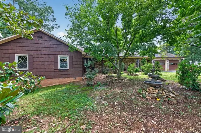 121 Heritage Dr, Luray